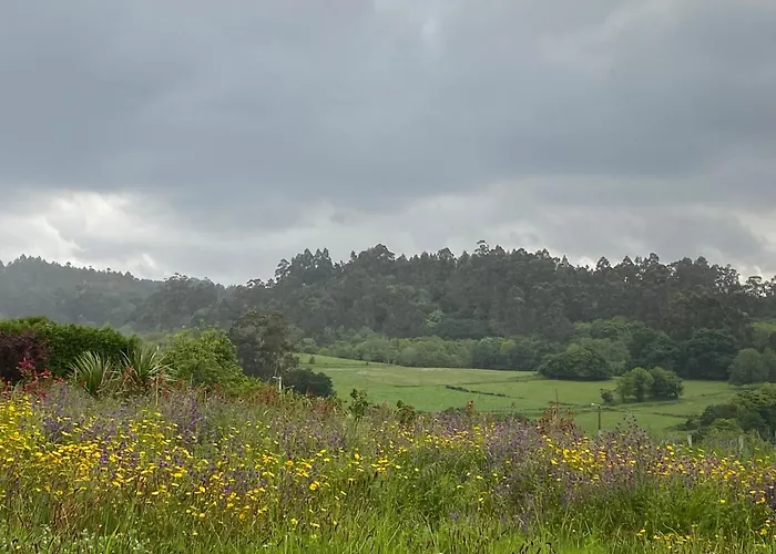 Casa vanguardista en el campo cerca de Santiago
